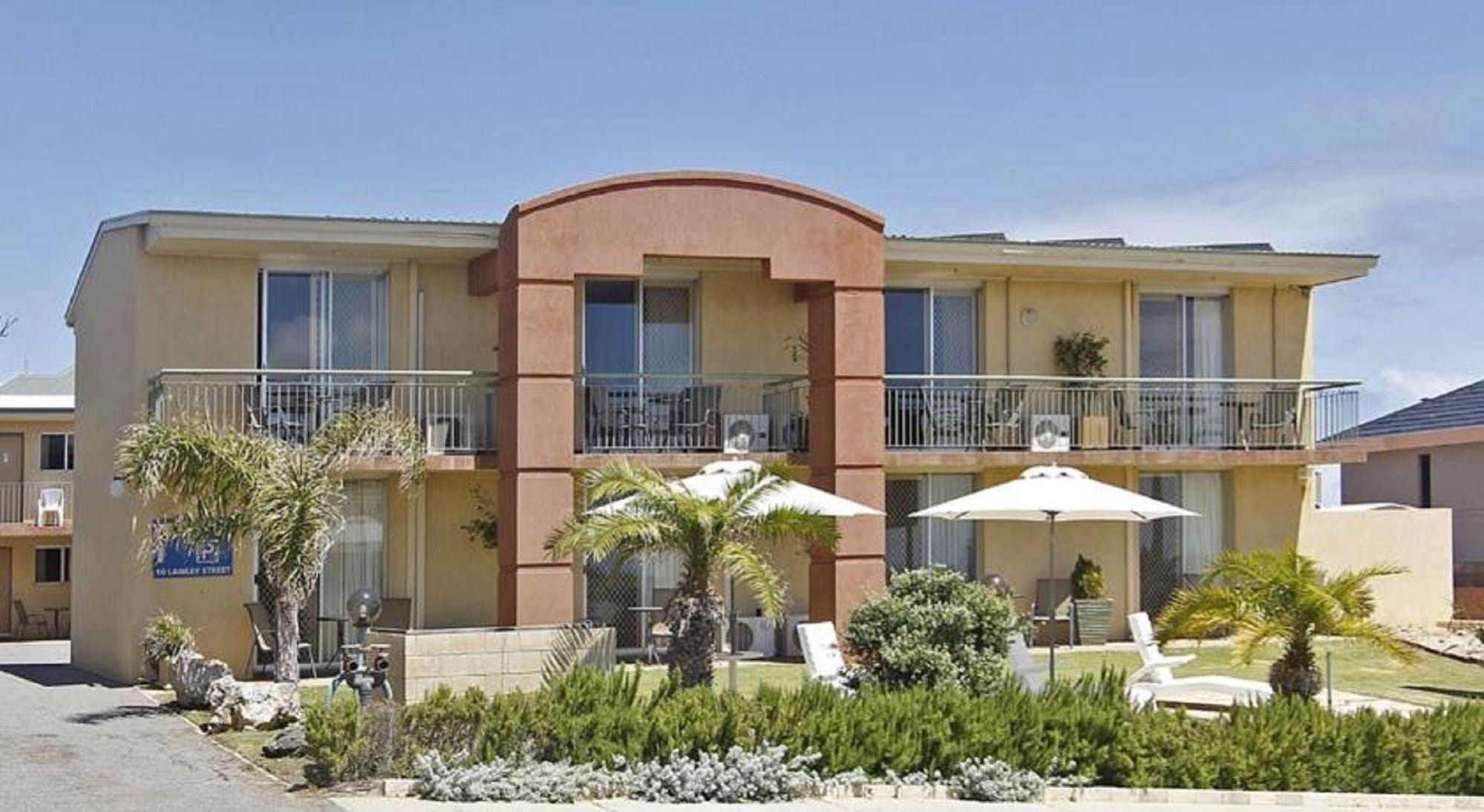 Ocean View Motel North Beach Exterior photo